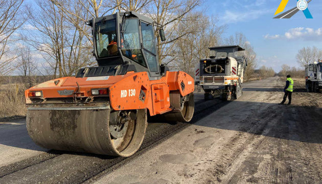 На Харківщині за 600 мільйонів відремонтують дорогу на Луганськ