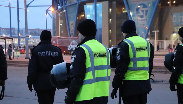 У Харкові 350 правоохоронців стежитимуть за правопорядком під час футбольного матчу