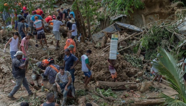 Рясні зливи та зсуви у Бразилії забрали 56 життів