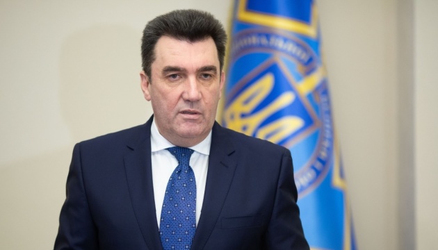 РНБО вивчає п'ять варіантів деокупації Донбасу - Данілов
