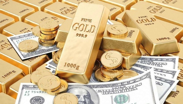 москва продовжує торгівлю золотом попри західні санкції - Bloomberg