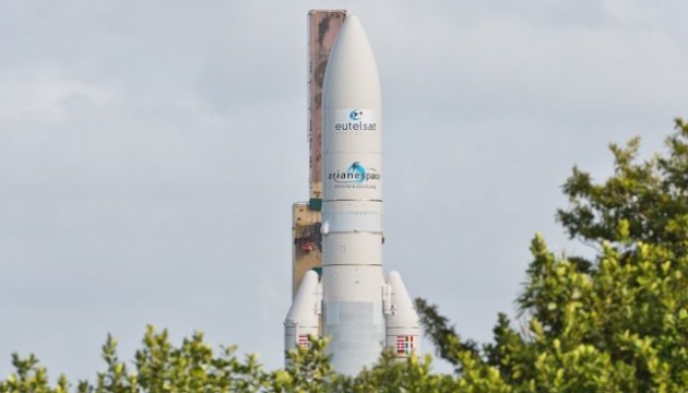Из-за коронавируса остановили запуски спутников во Французской Гвиане Из-за коронавируса остановили запуски спутников во Французской Гвиане