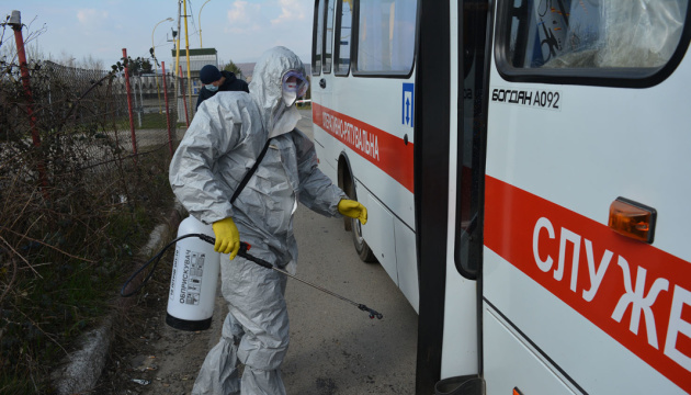 Coronavirus : 303 morts et 12 331 cas confirmés en Ukraine