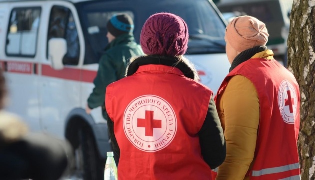 Лікарням Донеччини під час карантину допомагає Товариство Червоного Хреста