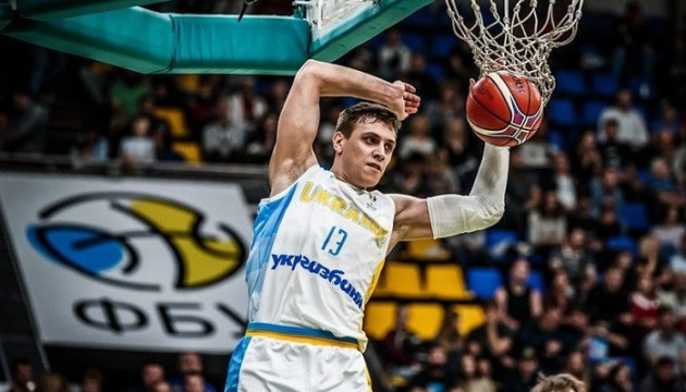 Баскетболіст збірної України розповів, як долає коронавірус