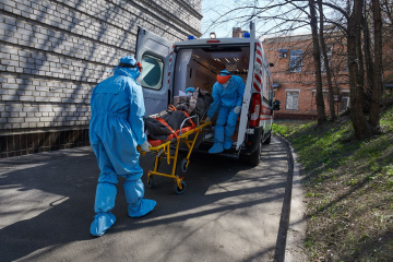Через похорон померлої від коронавірусу медсестри на Херсонщині відкрили справу
