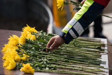 У Китаї вшанували пам'ять загиблих від коронавірусу