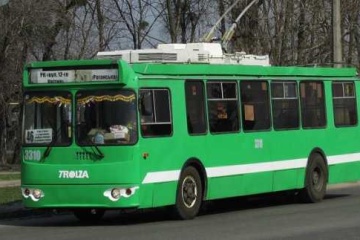 У Харкові громадський транспорт перевозить лише працівників спецоб'єктів