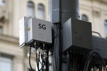 У Британії спалили два десятки вишок 5G через фейк про коронавірус