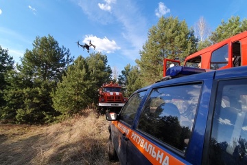 Rescuers contain fire in Chornobyl zone