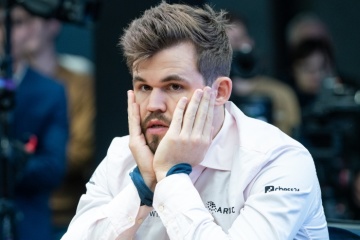 Карлсен потерпел первое поражение на Magnus Carlsen Invitational