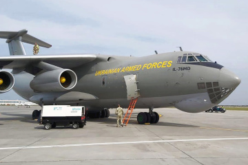 Украинские военные самолеты уже доставили 150 тонн медгрузов