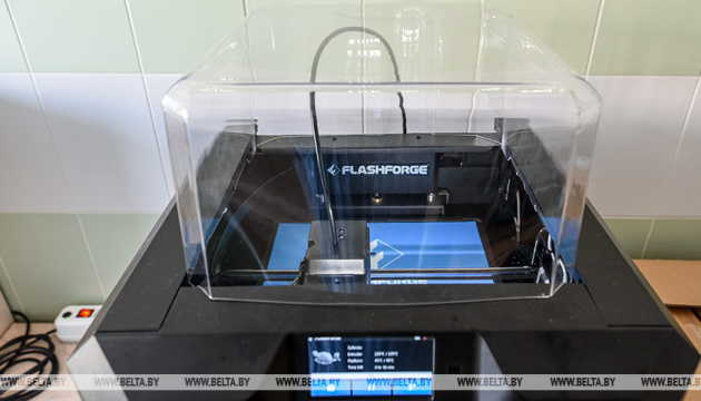 У Білорусі засоби захисту для медиків друкуватимуть на 3D-принтерах