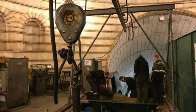 Київське метро під час карантину ремонтує ескалатори