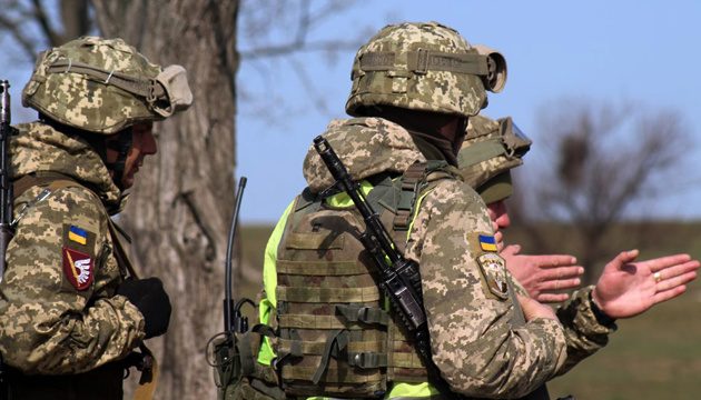 На Донбасі окупанти чотири рази порушили «тишу»: під Водяним гатили з мінометів 