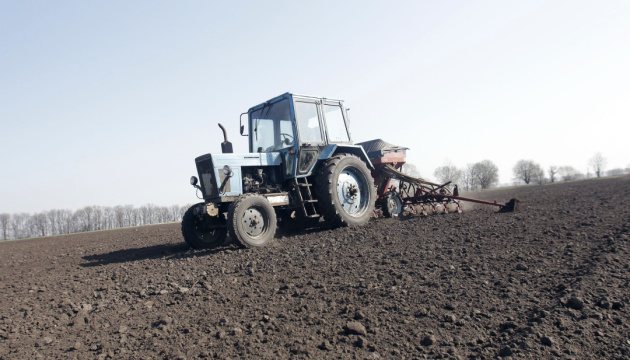 Les agriculteurs ont commencé les semailles dans toute l’Ukraine, sauf la région de Louhansk
