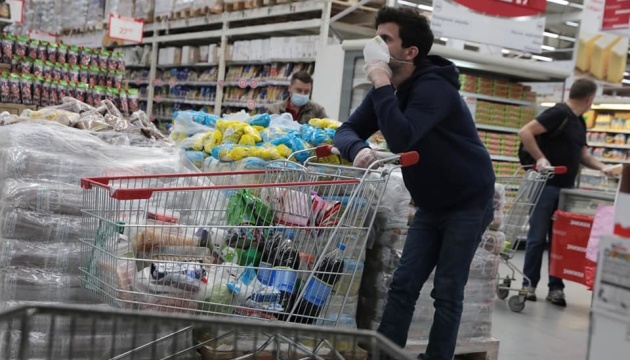ウクライナ人の５４％、新型コロナ感染より経済面の悪影響を懸念