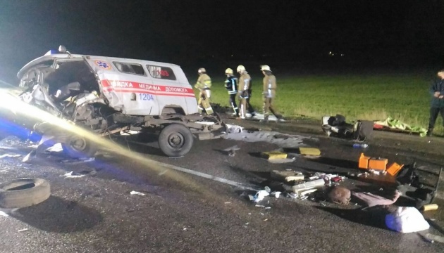 Charkiw: Drei Tote und vier Verletzte bei Unfall von Auto mit Rettungswagen