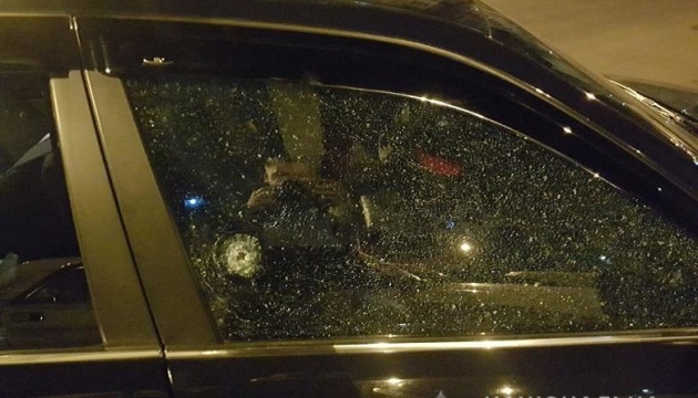 У Києві водій стріляв у вікно автівки, яка його “підрізала”