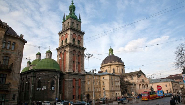 У Львові всіх священників протестують на коронавірус