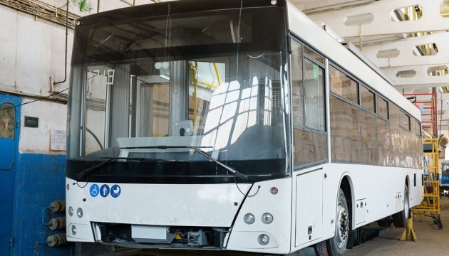 У Вінниці готують до виходу на маршрути два тролейбуси власного виробництва VinLine