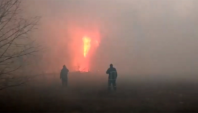 На Житомирщині триває гасіння лісових пожеж, заплановано залучити авіацію