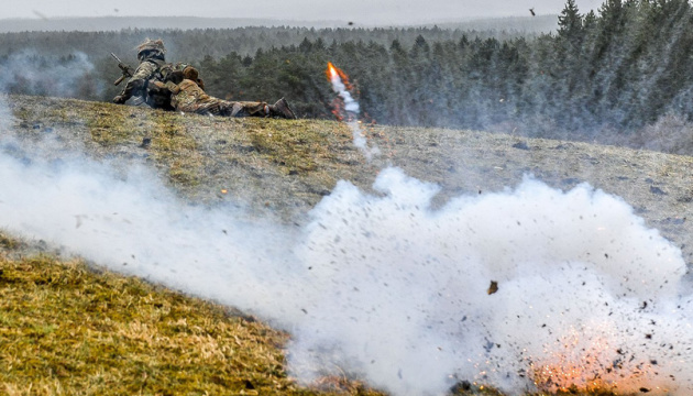 Окупанти на Донбасі обстріляли позиції ООС біля Катеринівки, втрат немає