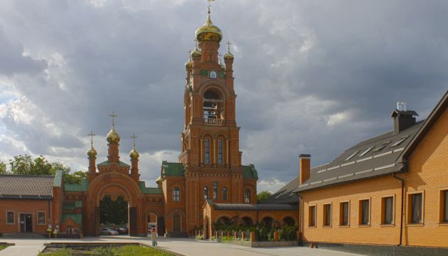 Покровський Голосіївський монастир у Києві закривають на карантин 