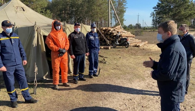 На Рівненщині зняли блокпости навколо села, де був спалах COVID-19