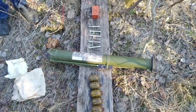 На Львівщині виявили арсенал зброї, боєприпасів та вибухівки