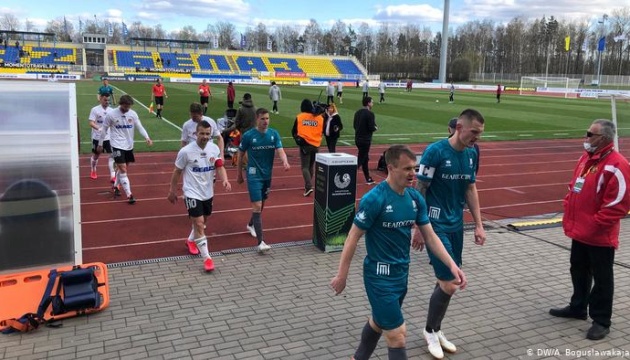 У Білорусі зупинять футбольний чемпіонат, якщо ситуація з COVID-19 стане критичною