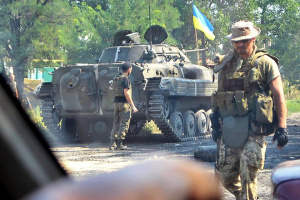 У зоні ООС українські військові відбили вісім атак, знищили п'ять танків і безпілотник