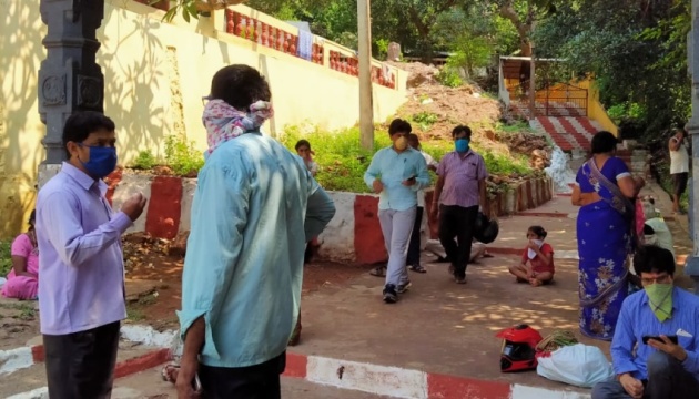 Вибух газу на хімзаводі в Індії: 13 загиблих, 800 - у лікарнях