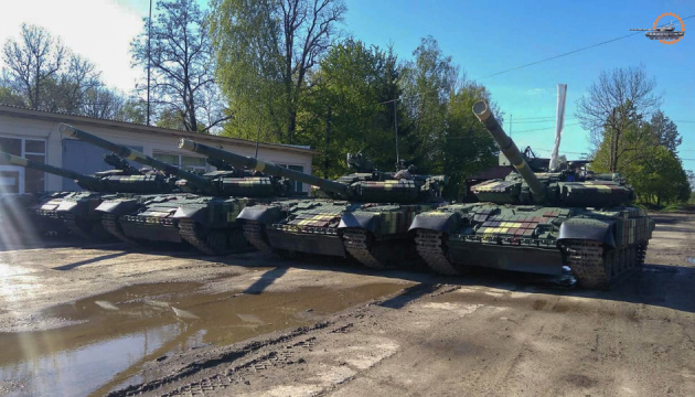 Українській армії передали модернізовані танки