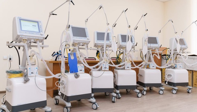 У Вінниці опорна лікарня отримала шість апаратів ШВЛ