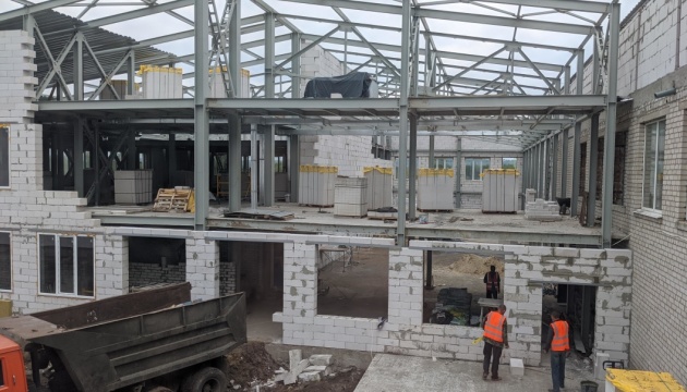 У школі на Харківщині зводять новий двоповерховий корпус