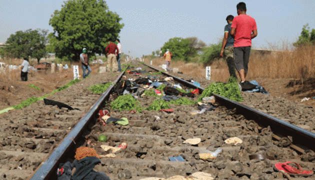 В Індії під колесами поїзда загинули 15 осіб, які спали на рейках