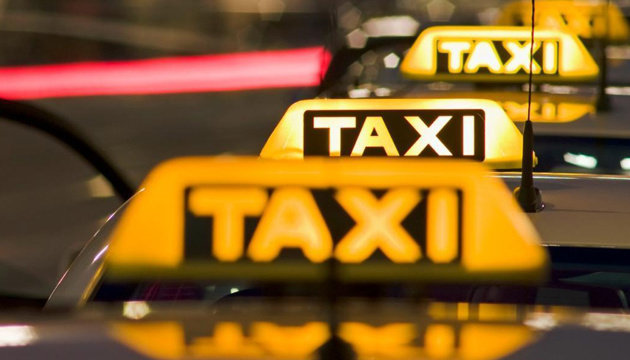 В Киеве взлетели цены на такси