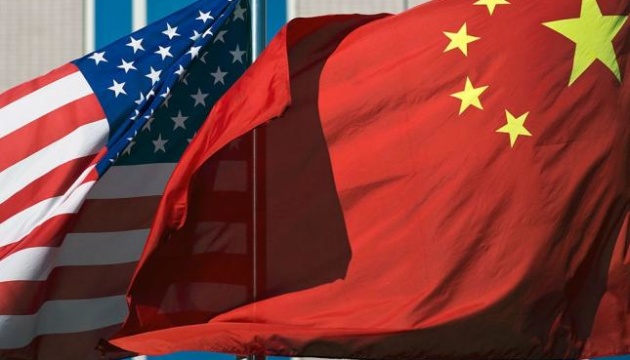 Китай готує санкції проти американських чиновників та підприємств