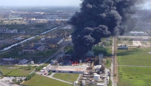 Поблизу Венеції стався вибух на хімічному заводі – ЗМІ