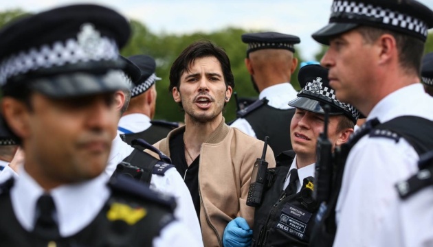 У Лондоні заарештували 19 учасників акції проти карантину