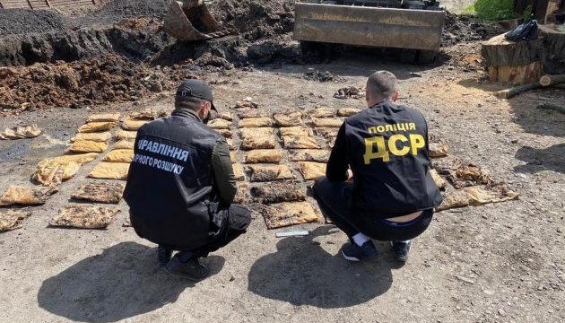 В оселі бойовика на Луганщині знайшли понад 200 кілограмів вибухівки