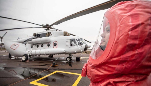 На Буковині чергуватиме санітарний вертоліт для евакуації хворих на COVID-19