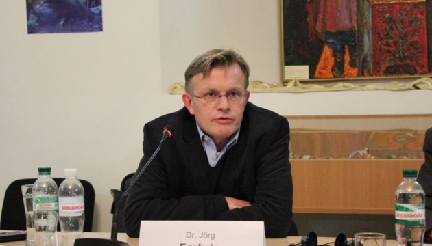 Без зовнішнього впливу Білорусі не вийти з глухого кута – німецький експерт