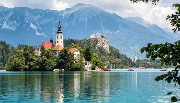 Словения вводит карантин для туристов