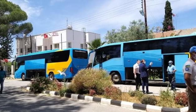 Кіпр скасував обмеження на в’їзд для вакцинованих туристів