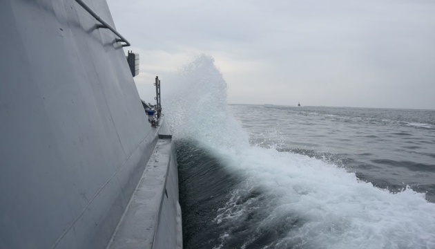 Ukrainian Navy tests new artillery boat