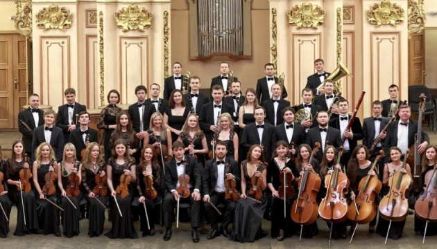 Львівський оркестр дистанційно заграв увертюру до опери Верді