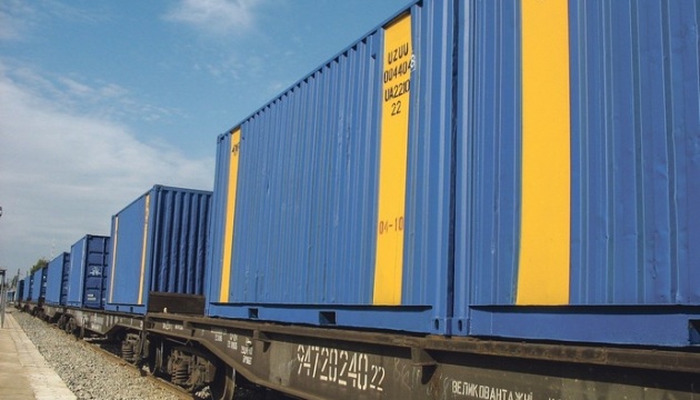 Укрзалізниця вдвічі збільшила обсяги контейнерних перевезень