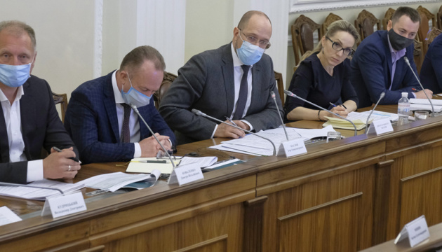 Уряд схвалив законопроєкт щодо подачі біометричних даних іноземцями для оформлення українських віз